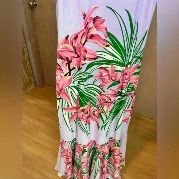 Worn Once - Hawaiian muumuu- lavender - Picture 2 of 9